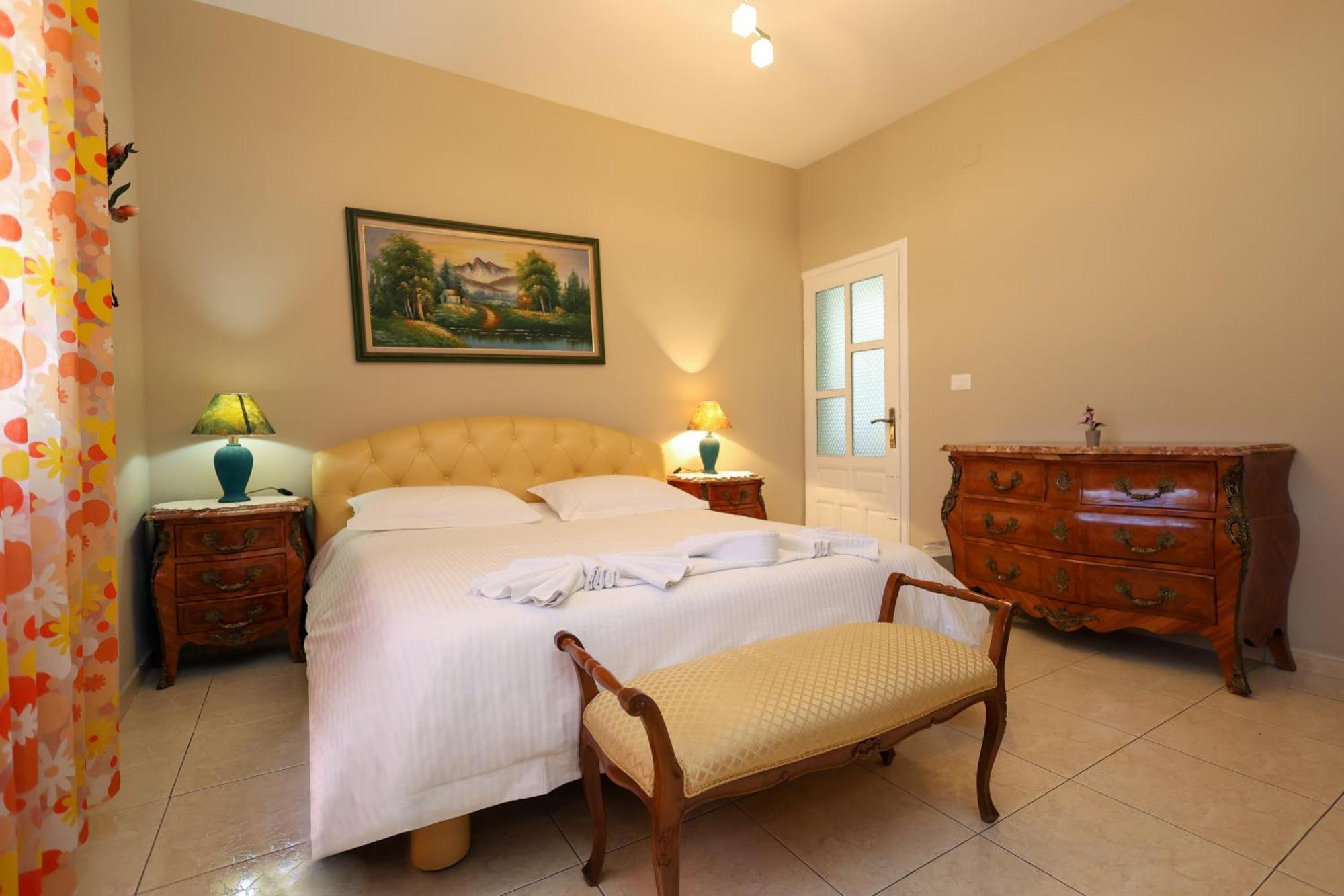 Mimani 2 Villa